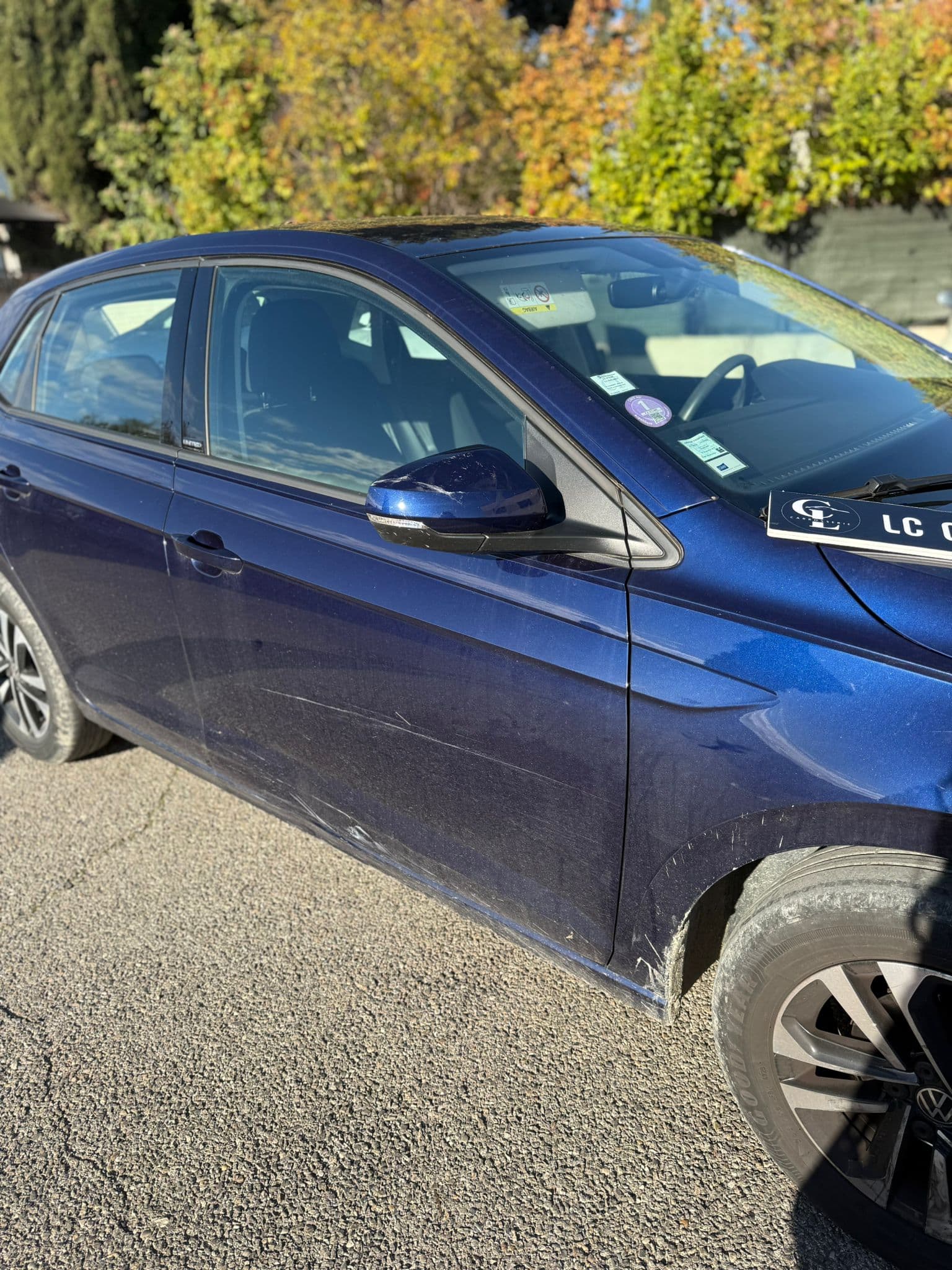 Dommage carrosserie avant réparation à Aix-en-Provence (2)